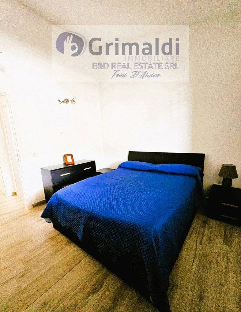 Villa Bifamiliare in affitto a Campofelice di Roccella