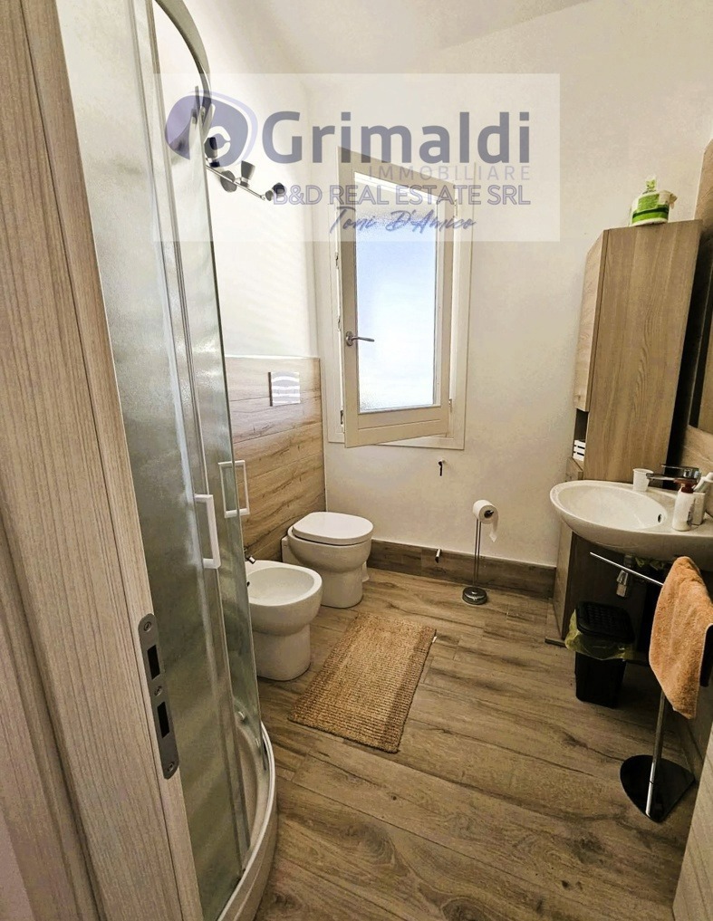 Villa Bifamiliare in affitto a Campofelice di Roccella