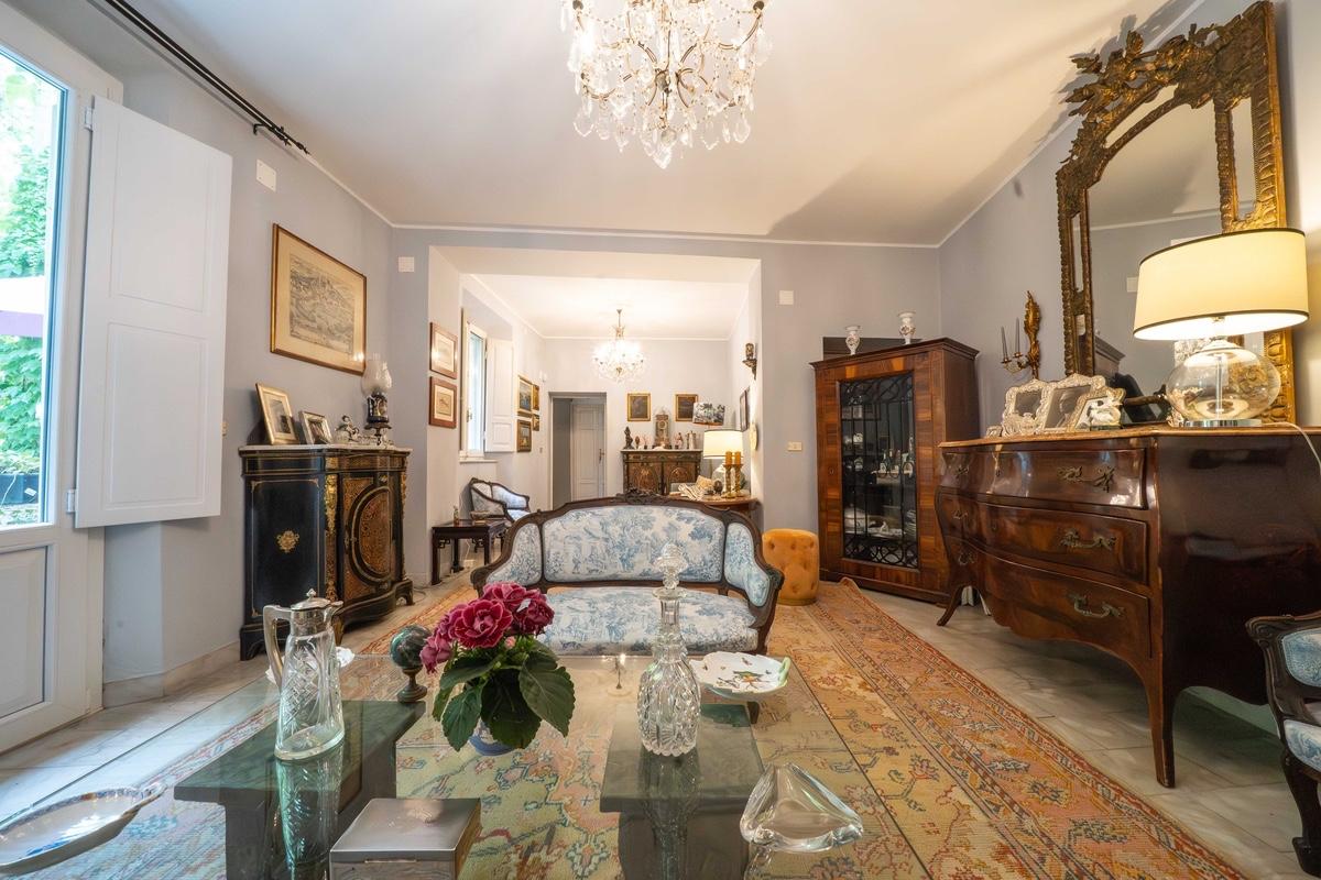 Villa con giardino a Vicopisano