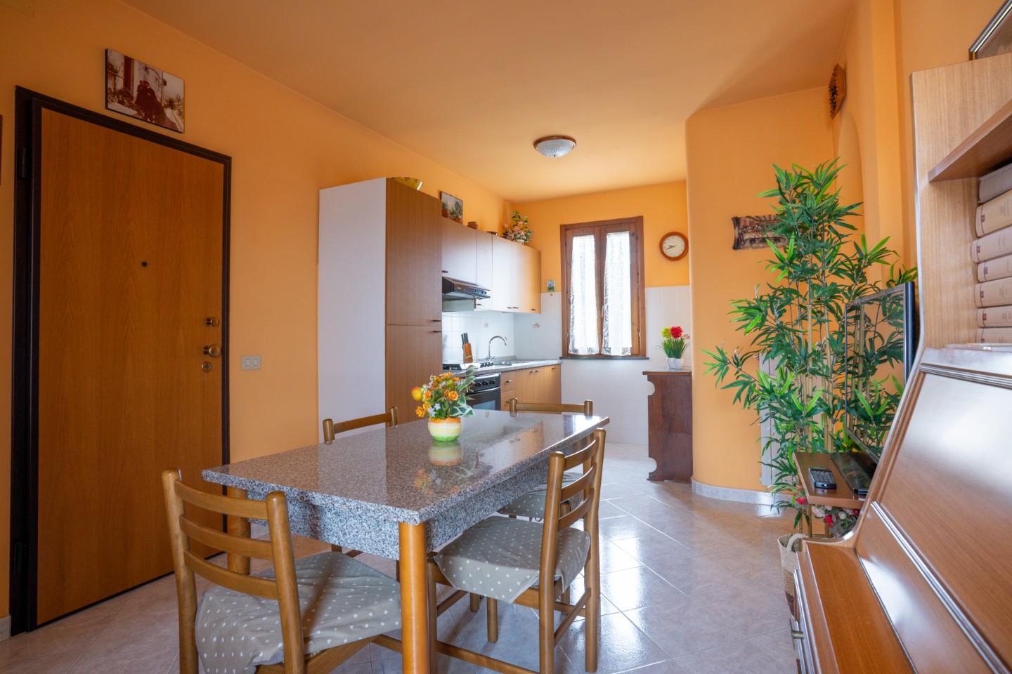 Trilocale in vendita, Buti la croce