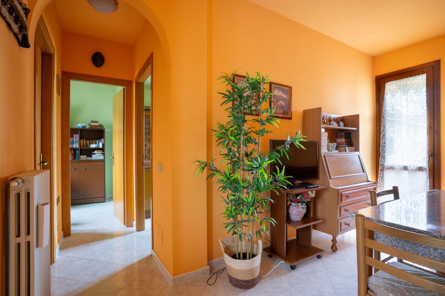 Trilocale in vendita, Buti la croce