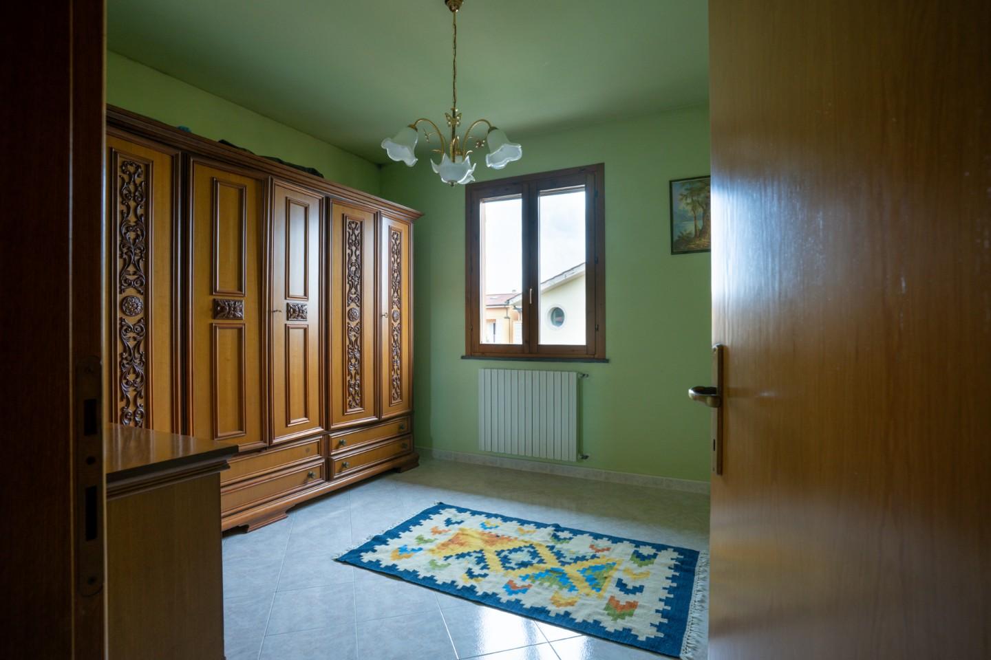 Trilocale in vendita, Buti la croce