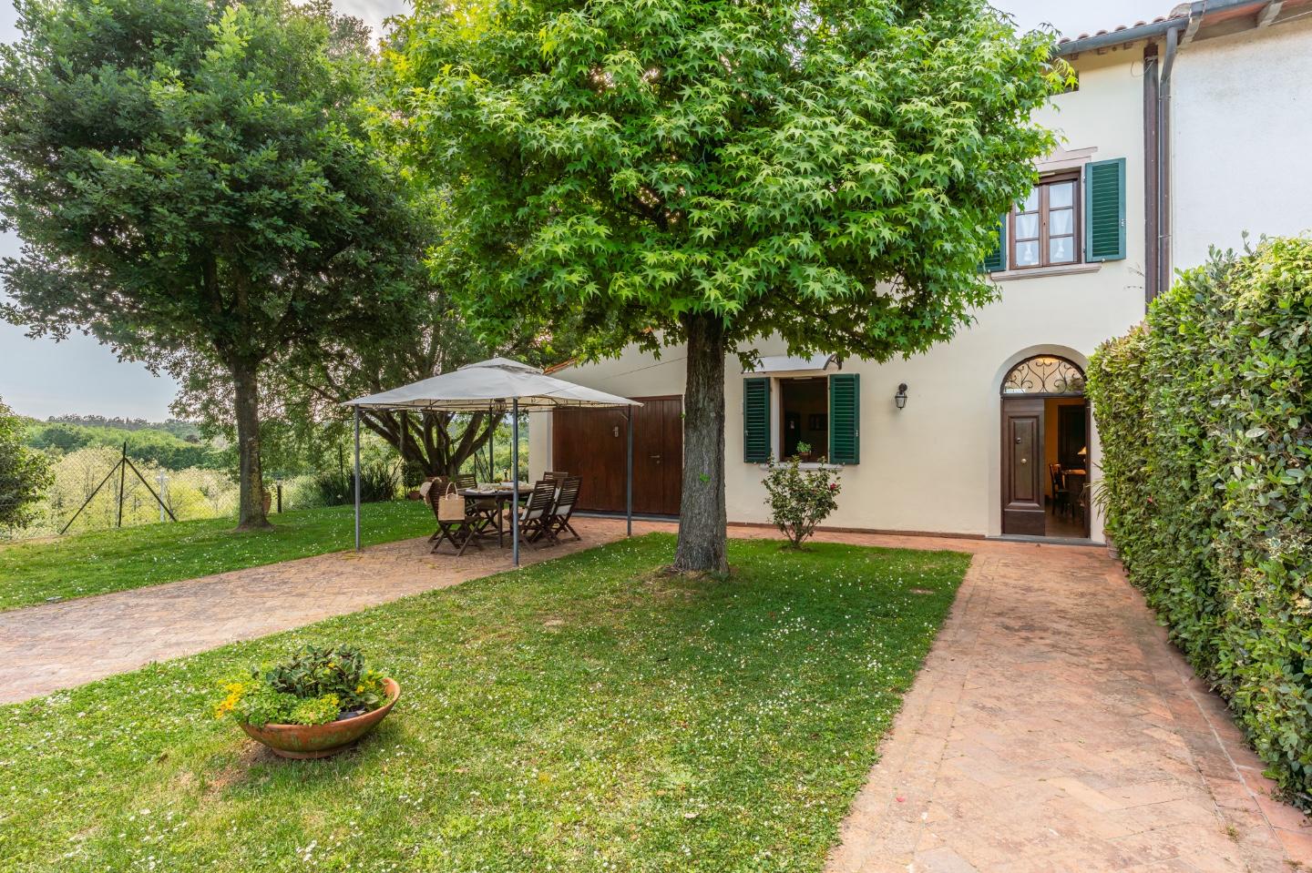 Villa Bifamiliare con giardino a Santa Maria a Monte
