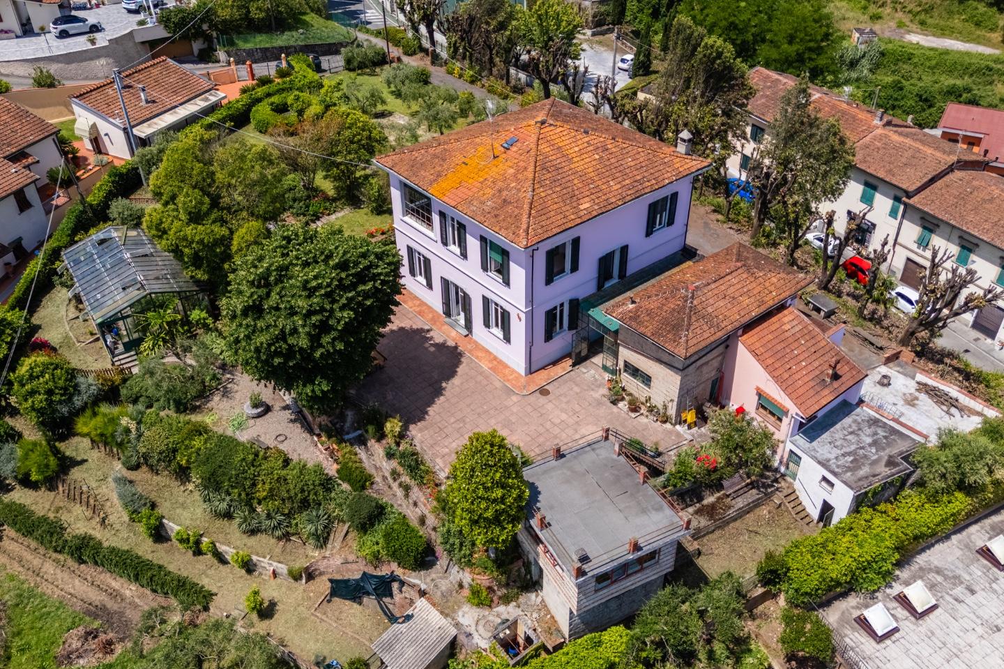 Villa con giardino a Santa Maria a Monte