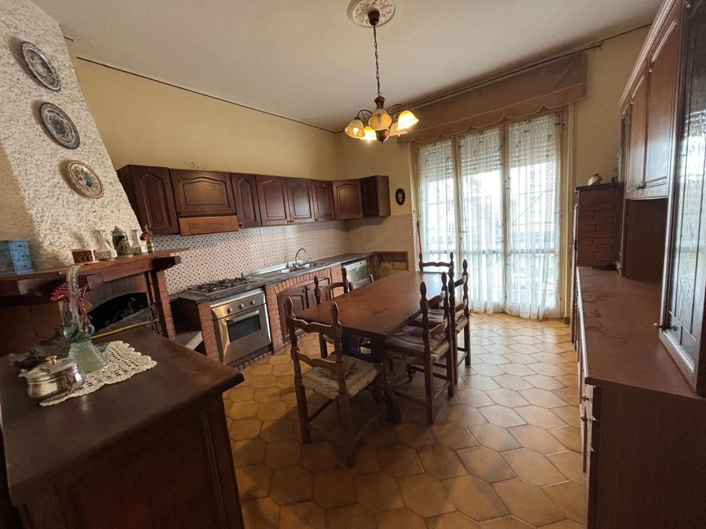 Appartamento in vendita a Massa