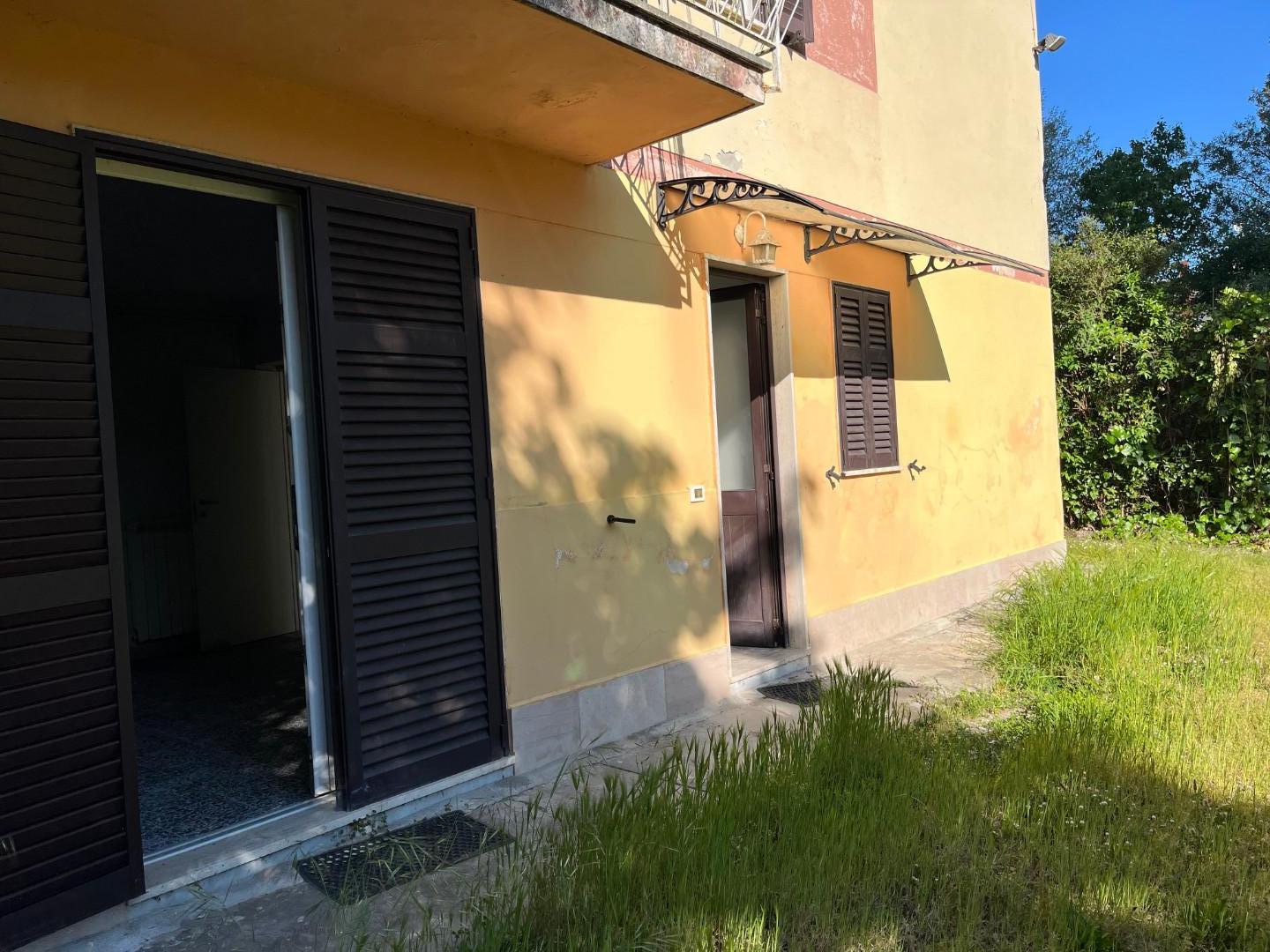 Casa indipendente con giardino, Massa poveromo