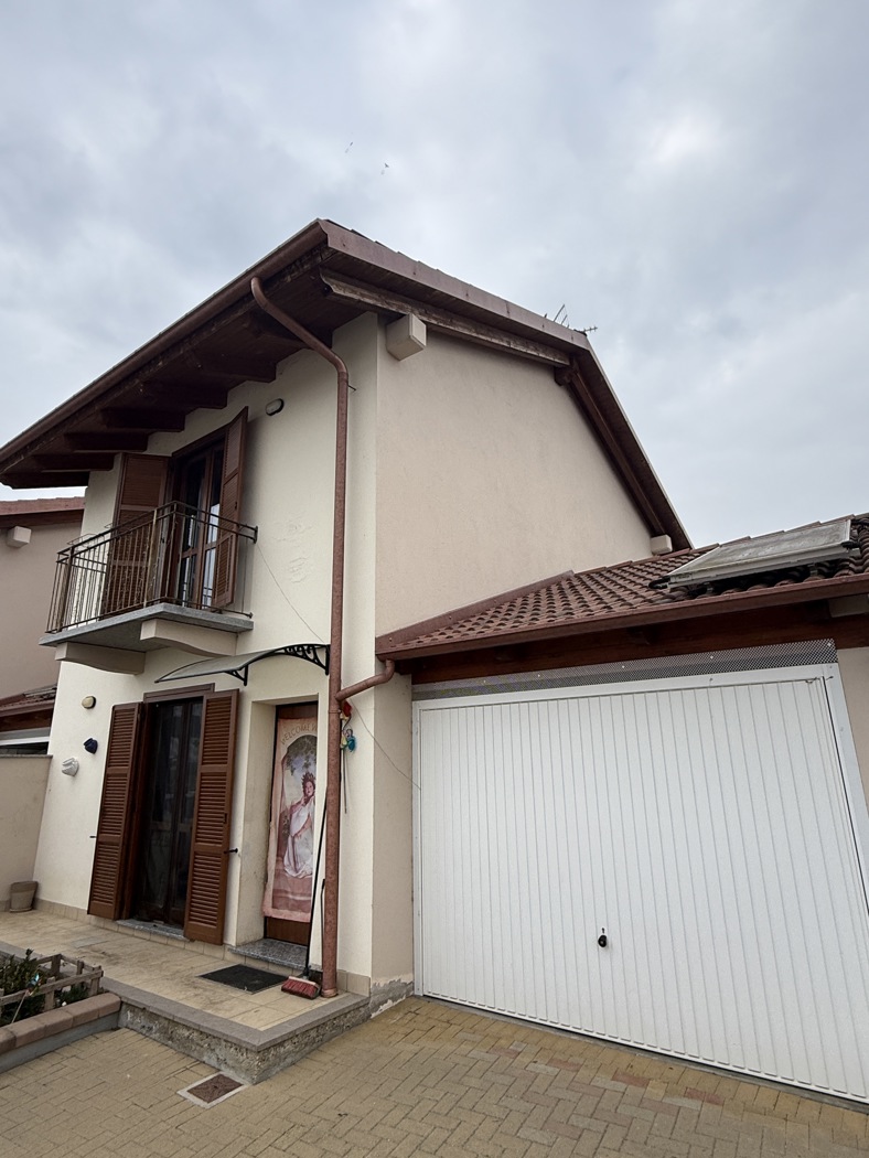 Villa con giardino a Faule