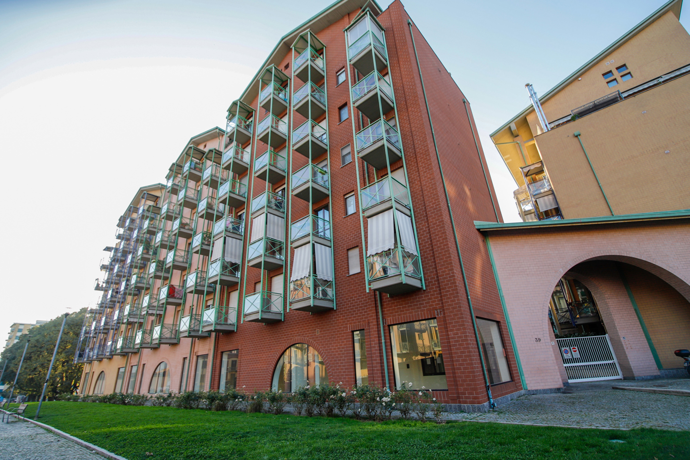 Quadrilocale con box a Torino