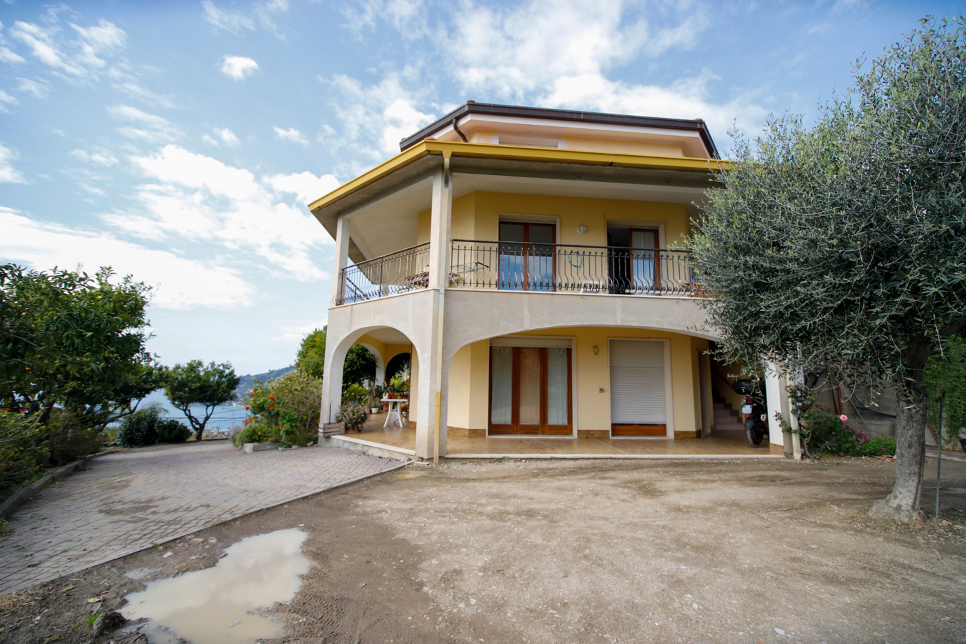 Villa con giardino a Ospedaletti