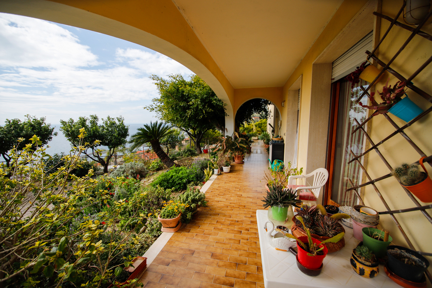 Villa con giardino a Ospedaletti