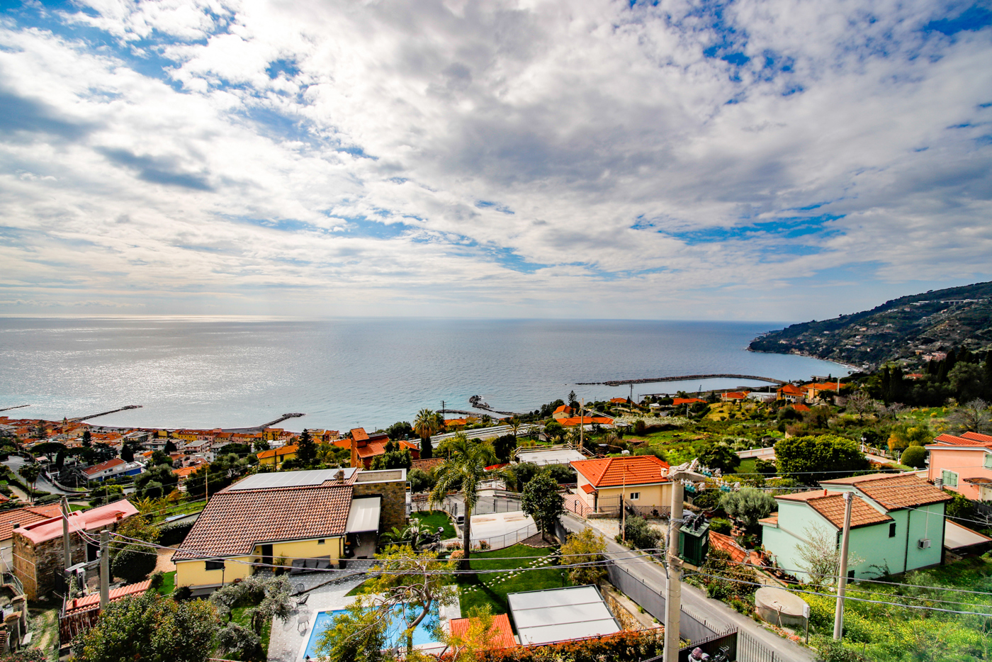 Villa con giardino a Ospedaletti