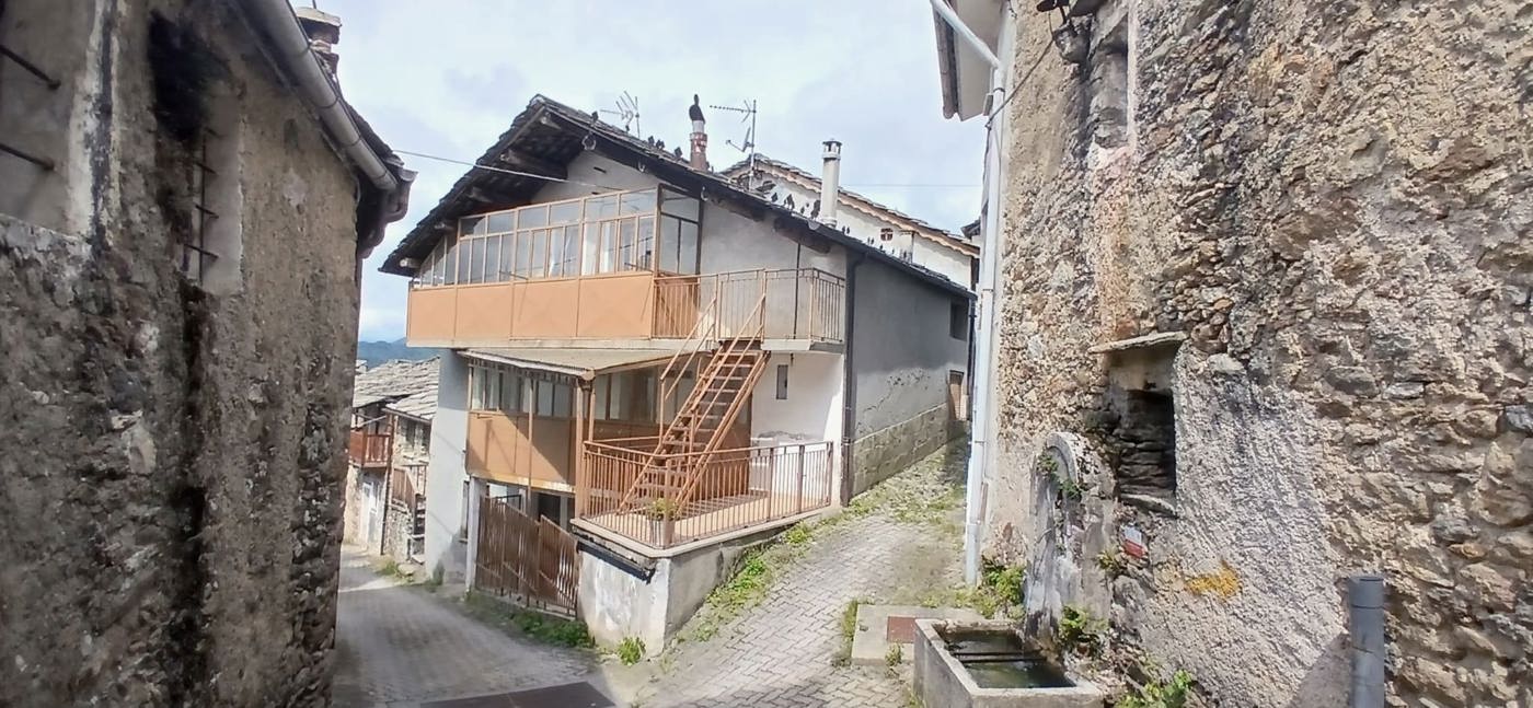 Stabile/Palazzo in vendita a Frassinetto