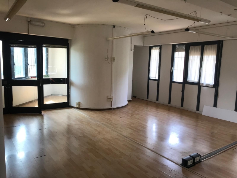 Ufficio ristrutturato a Arezzo