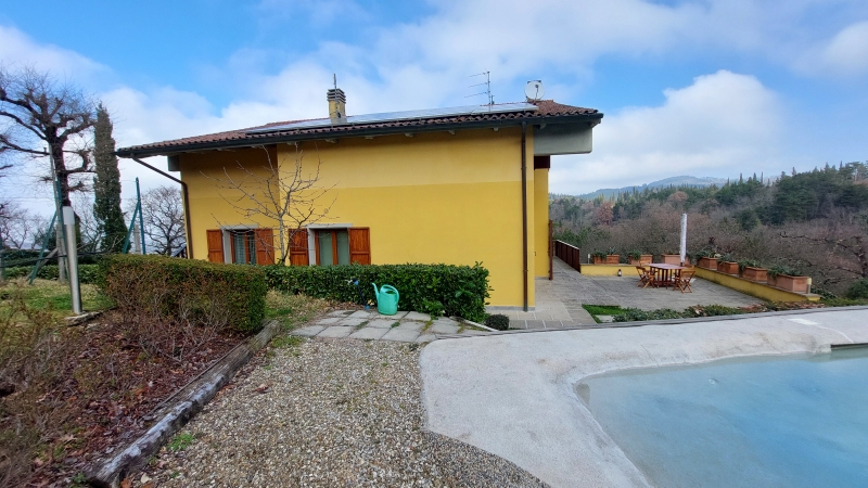 Villa arredata in affitto a Arezzo