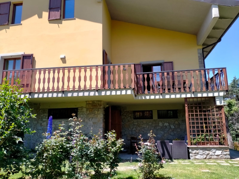 Villa arredata in affitto a Arezzo