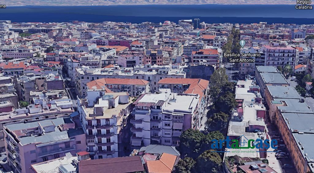Locale commerciale in affitto a Messina