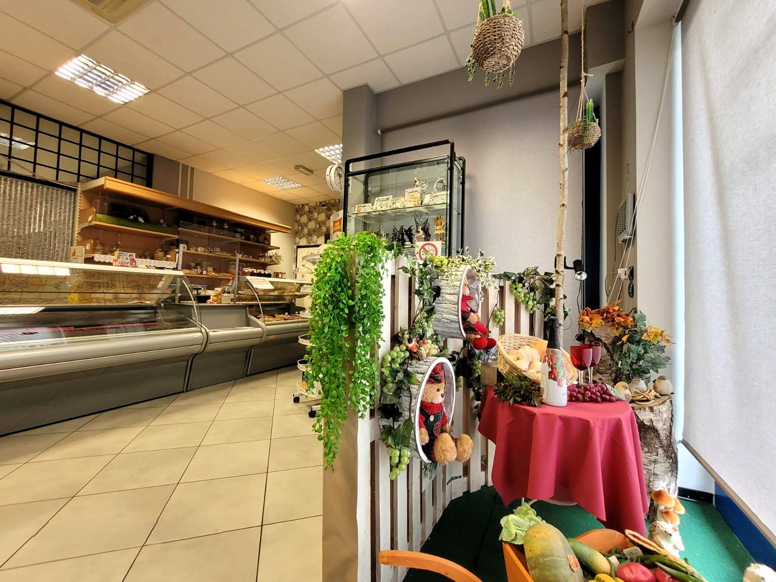Attivit commerciale in vendita a Marcheno