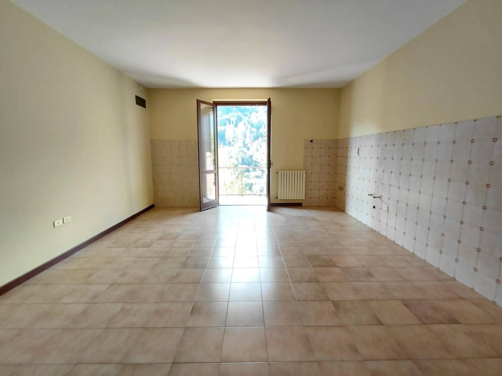 appartamento Trilocale in vendita a Pezzaze, Stravignino