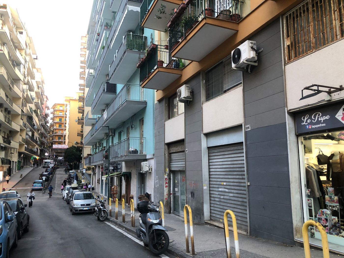 Negozio in vendita a Napoli