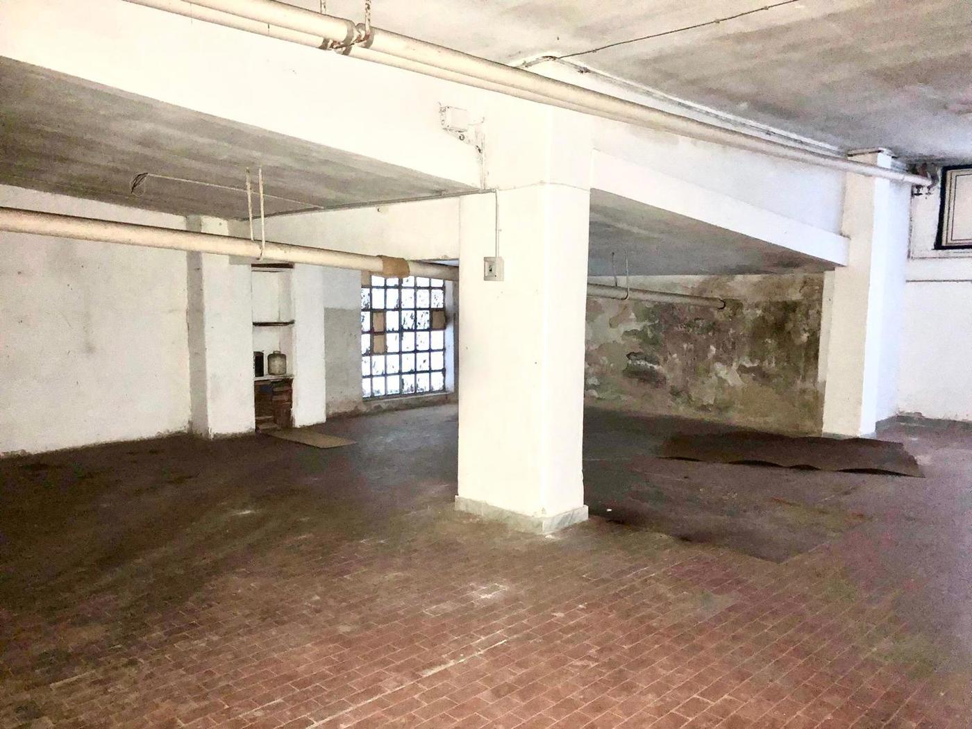 Negozio in vendita a Napoli