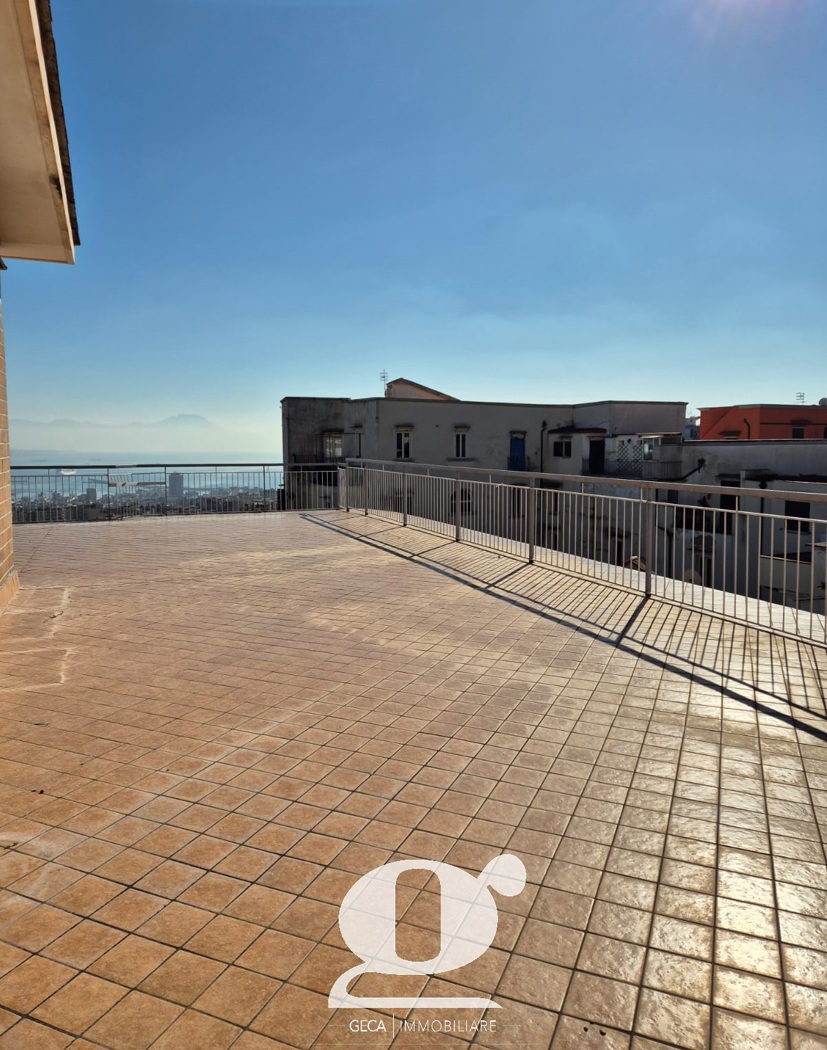 Quadrilocale in affitto a Napoli