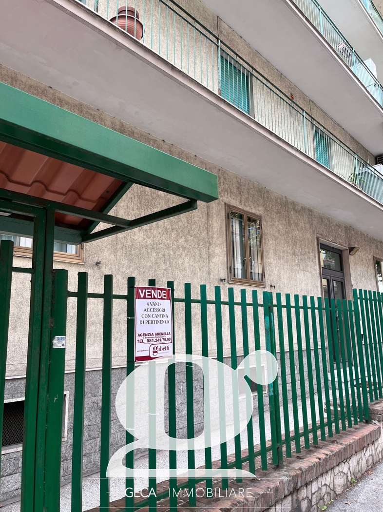 Quadrilocale in vendita a Napoli
