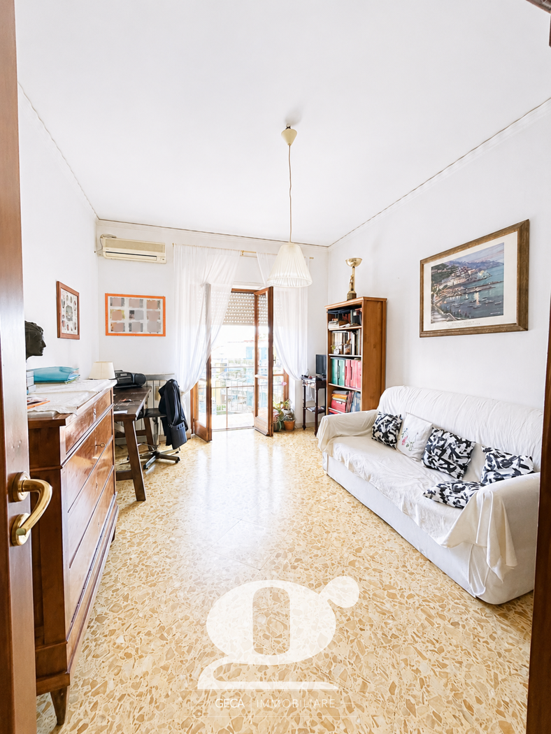 Quadrilocale in vendita a Napoli