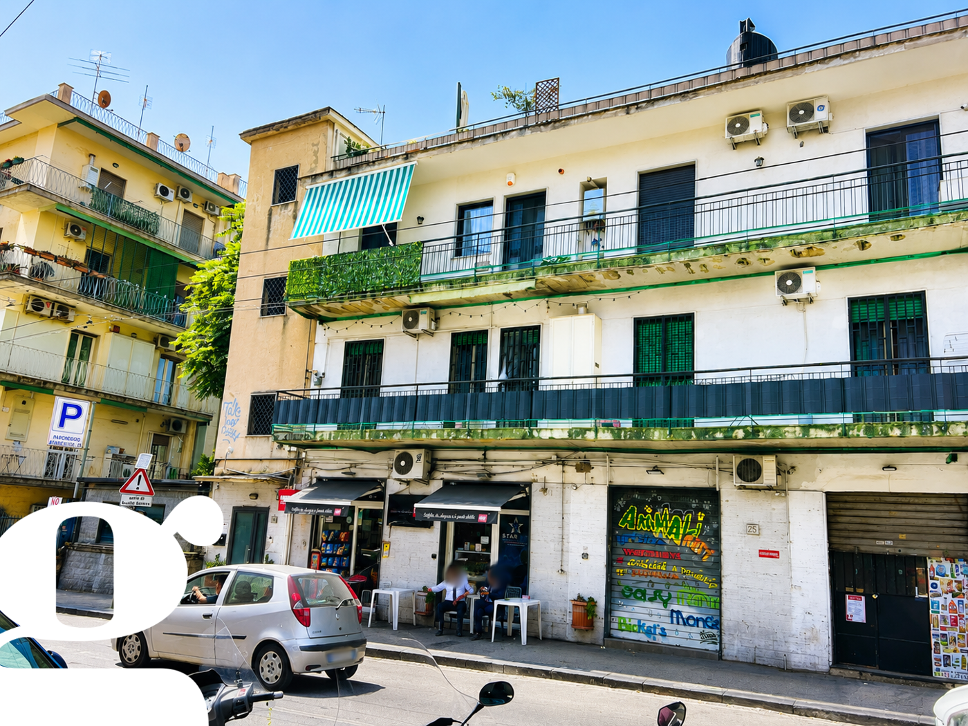 Negozio da ristrutturare a Napoli