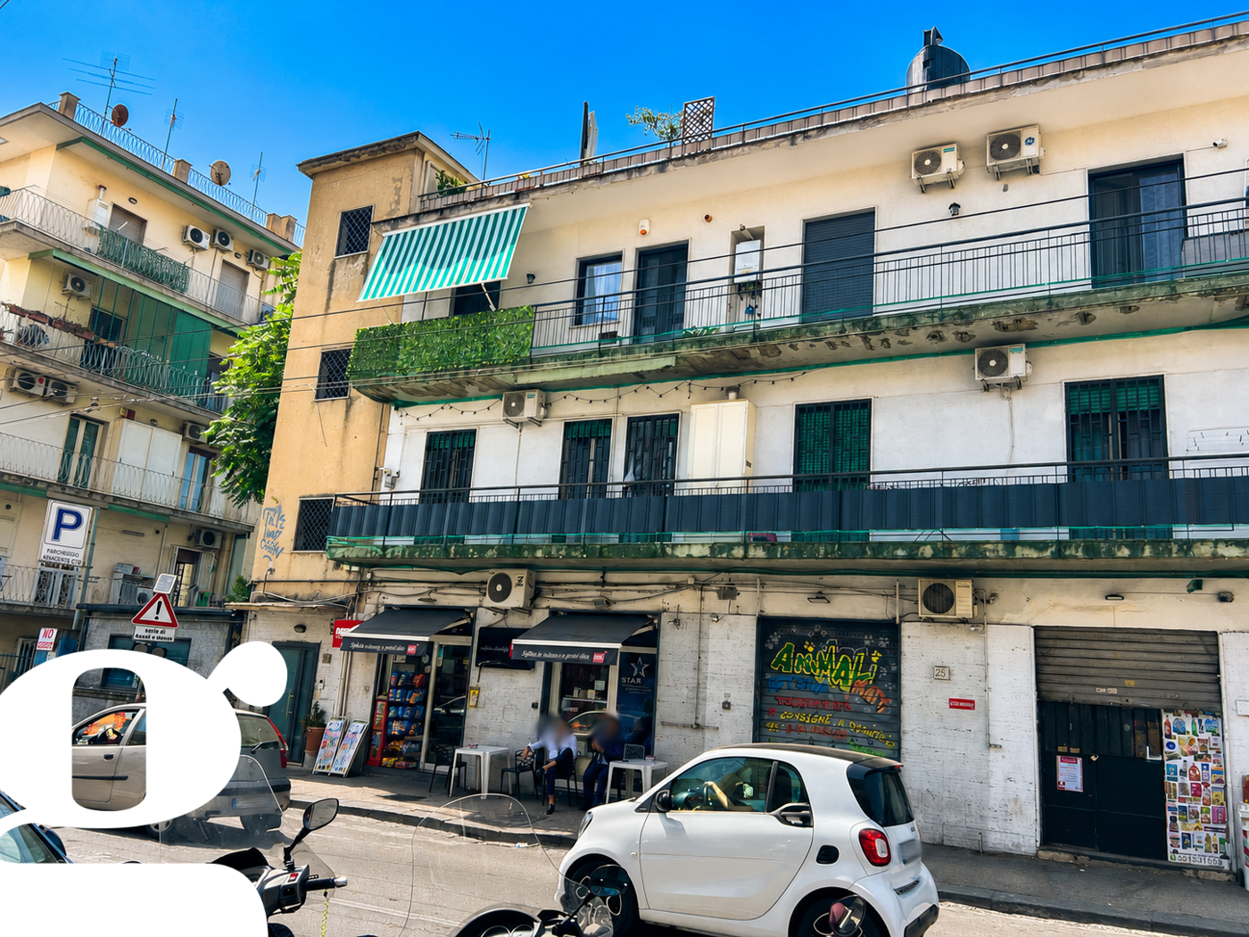 Negozio da ristrutturare a Napoli
