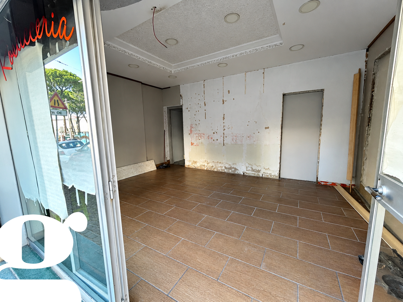 Negozio in affitto a Napoli