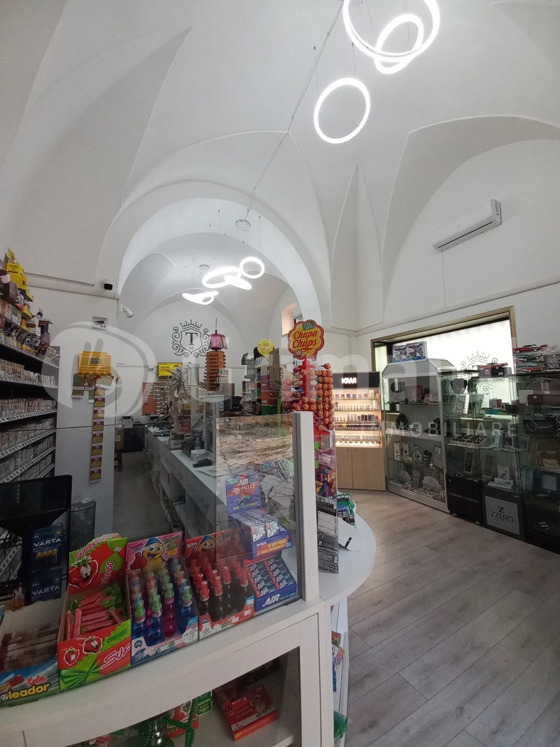 Attivit� commerciale in vendita a Ugento
