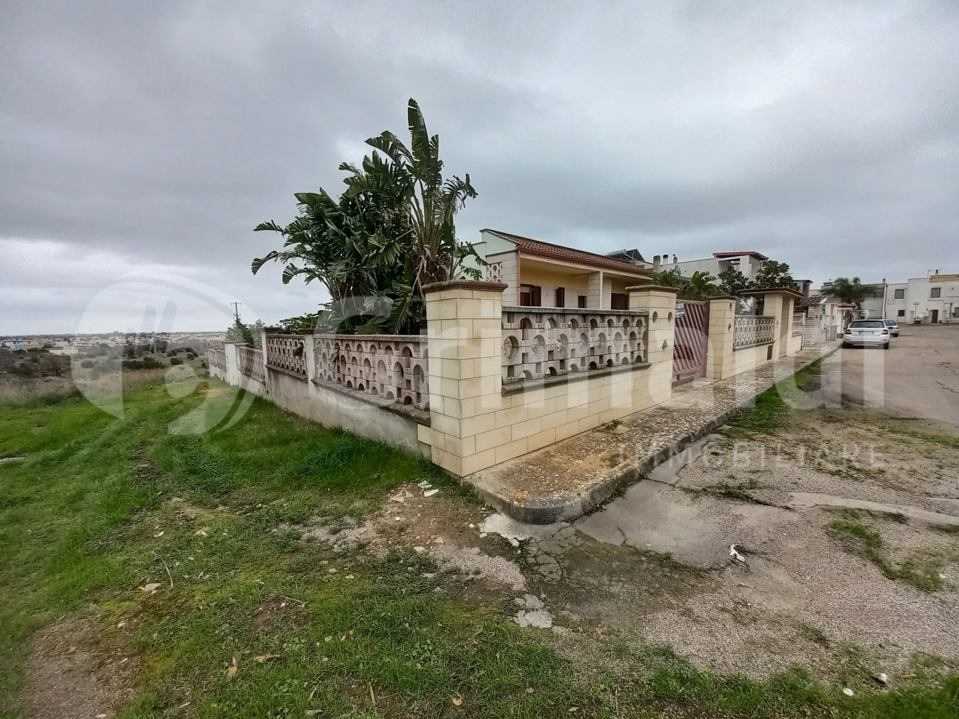 Casa indipendente con giardino a Collepasso