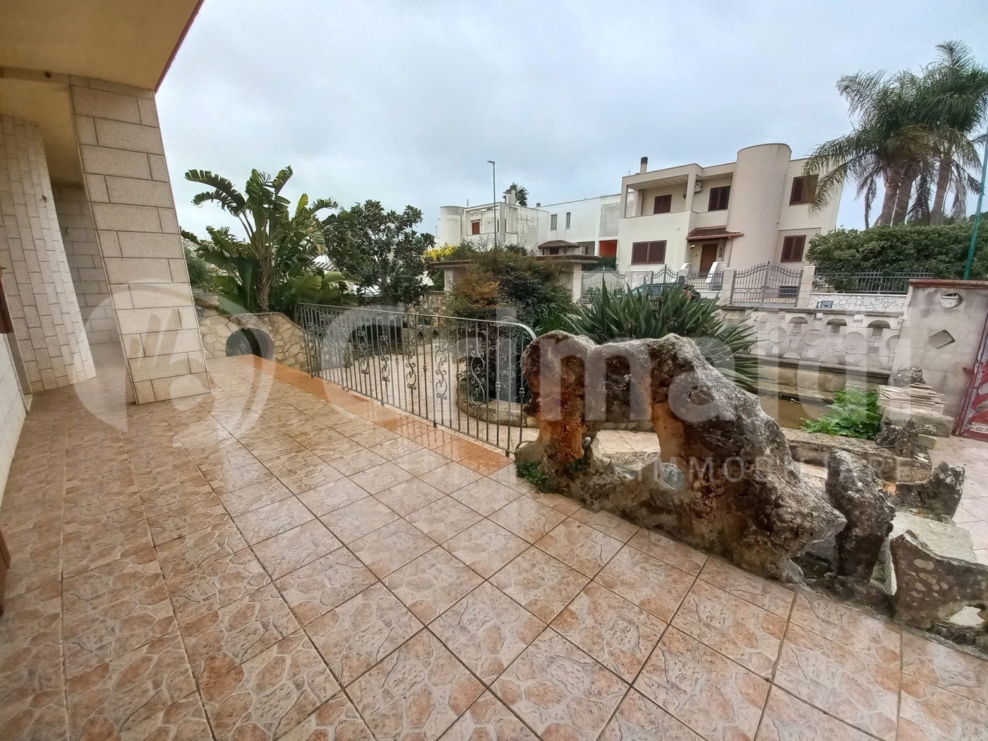 Casa indipendente con giardino a Collepasso