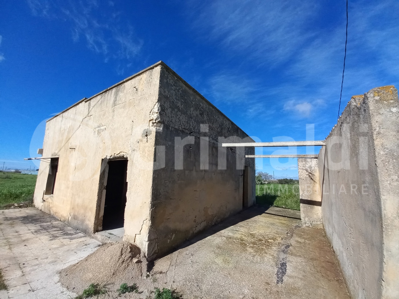 Casa indipendente con giardino a Taviano