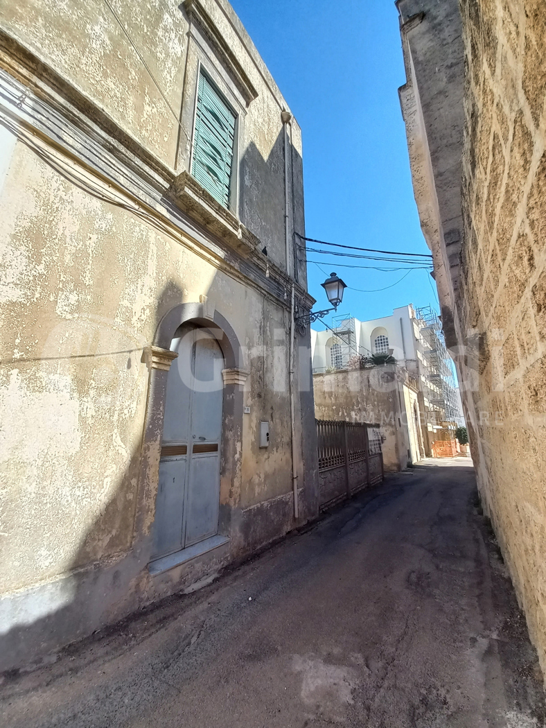 Casa indipendente con giardino a Ugento