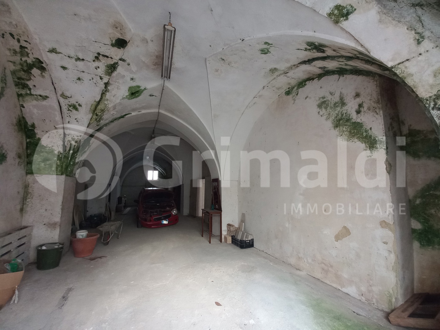 Magazzino in vendita a Taviano