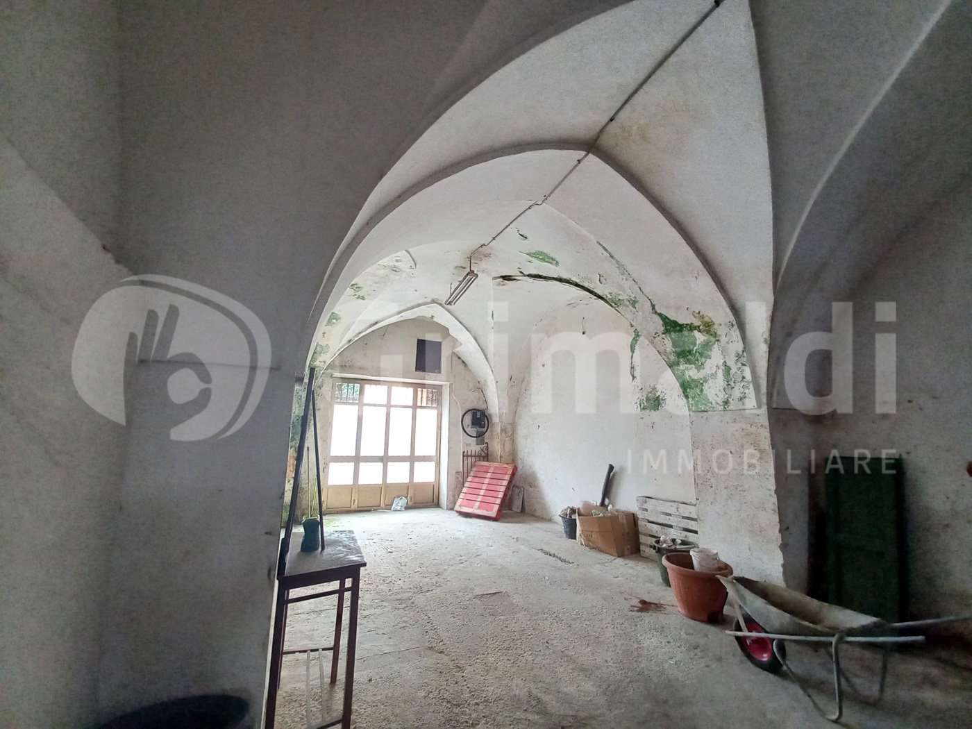 Magazzino in vendita a Taviano