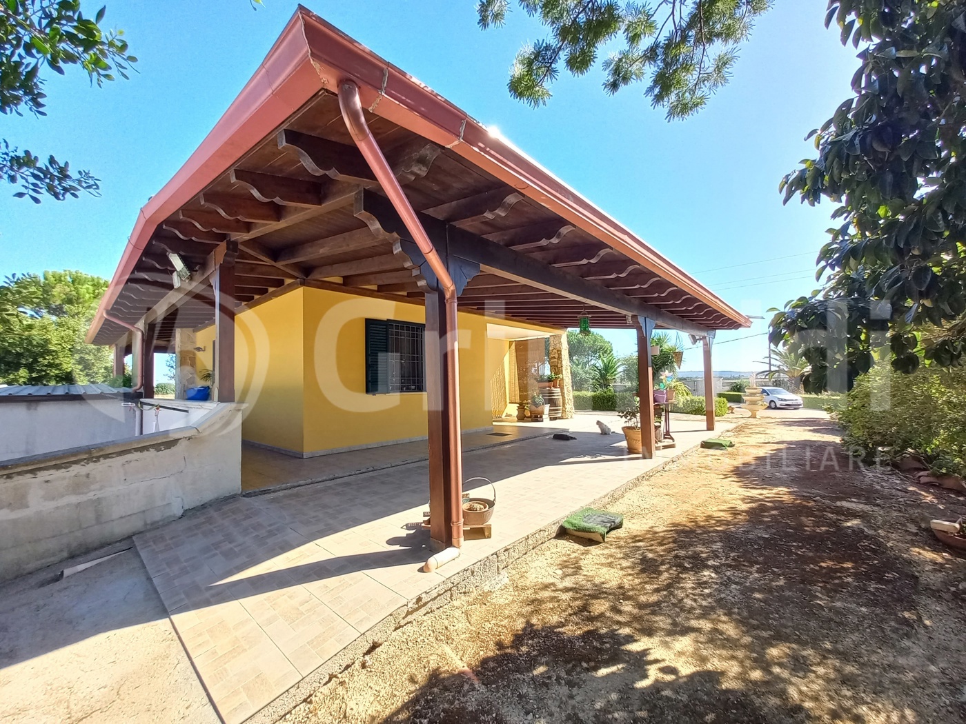 Villa con giardino a Melissano