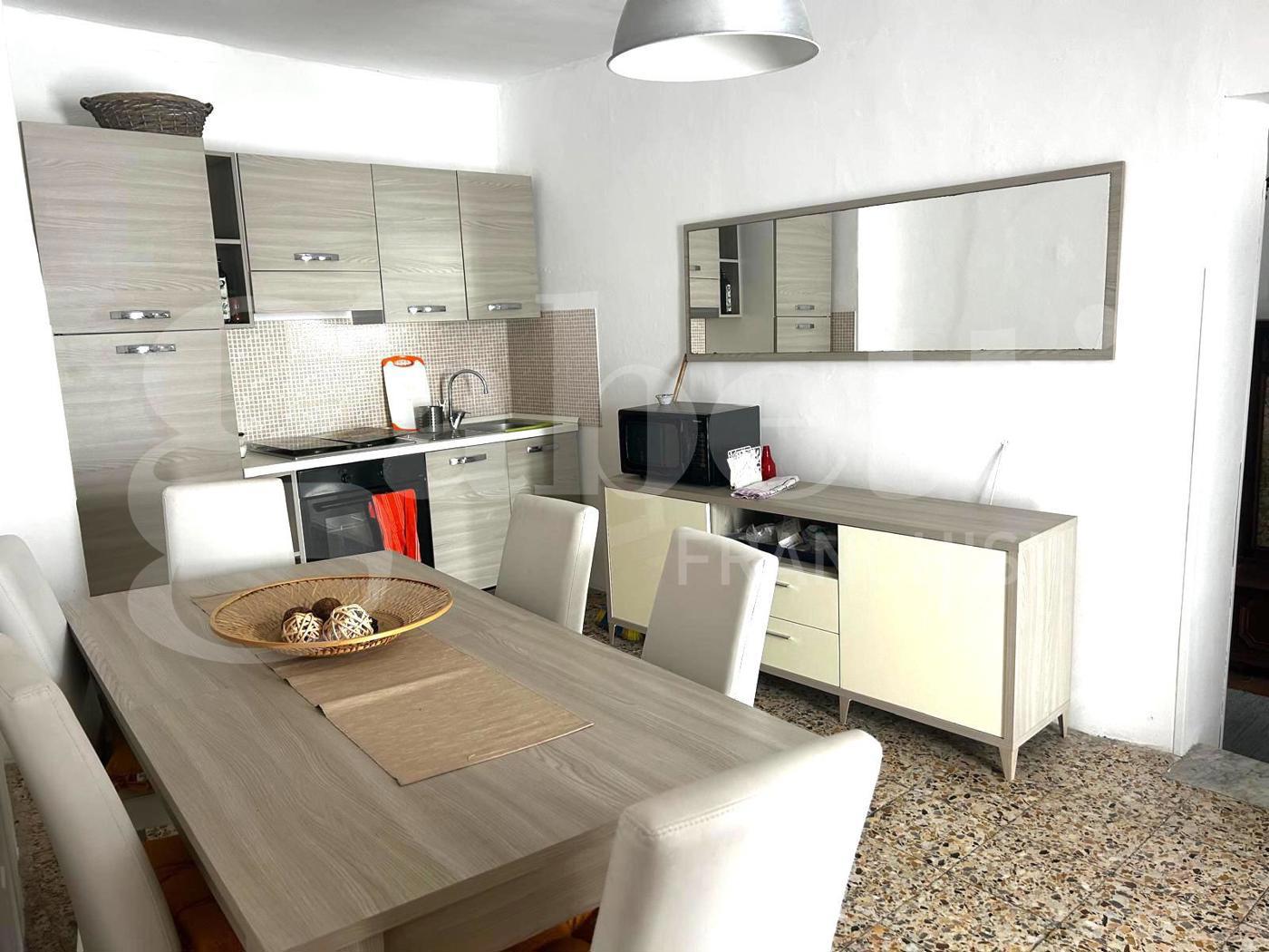 Trilocale da ristrutturare a Terracina
