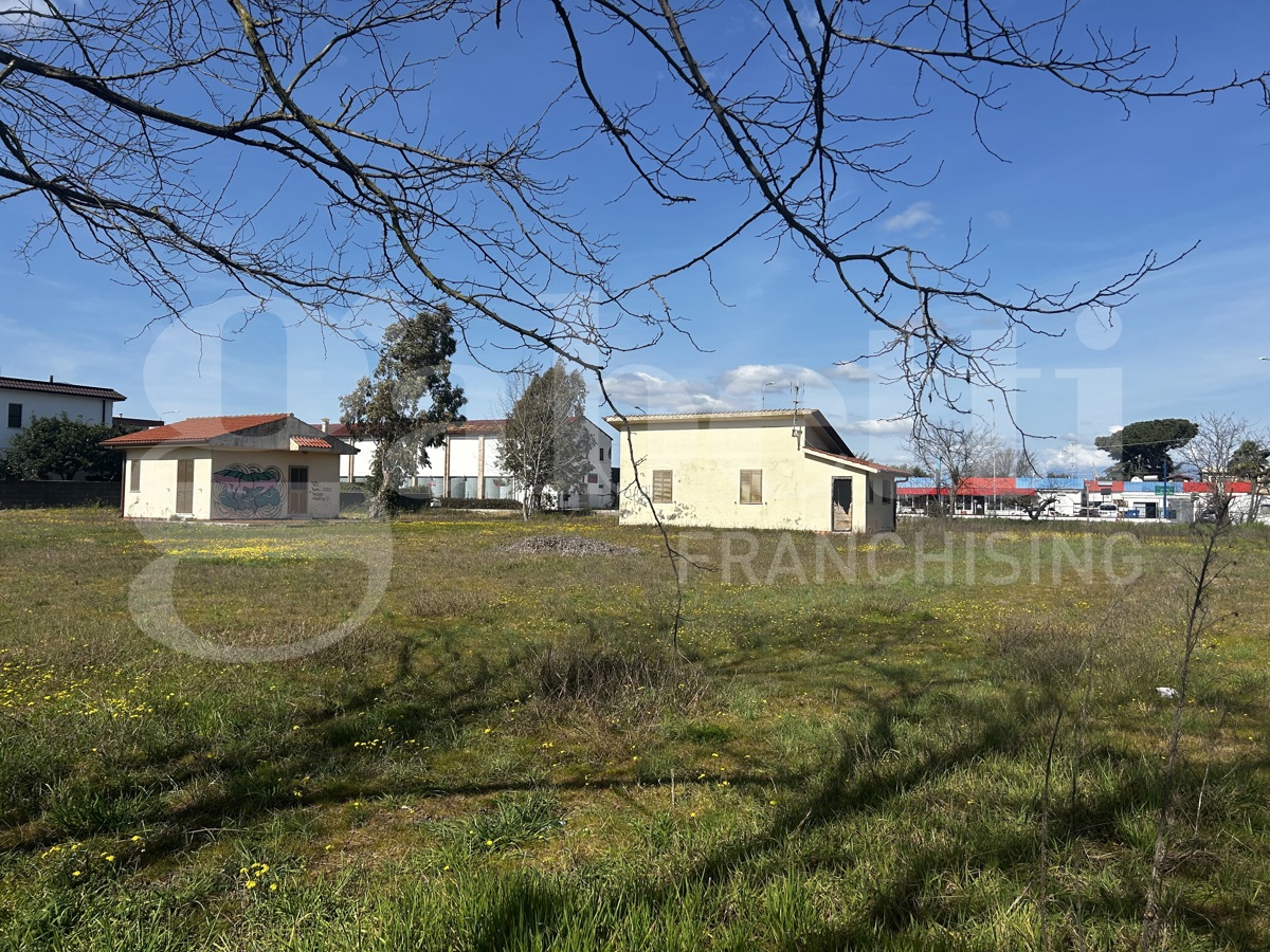 Casa indipendente con giardino a Terracina