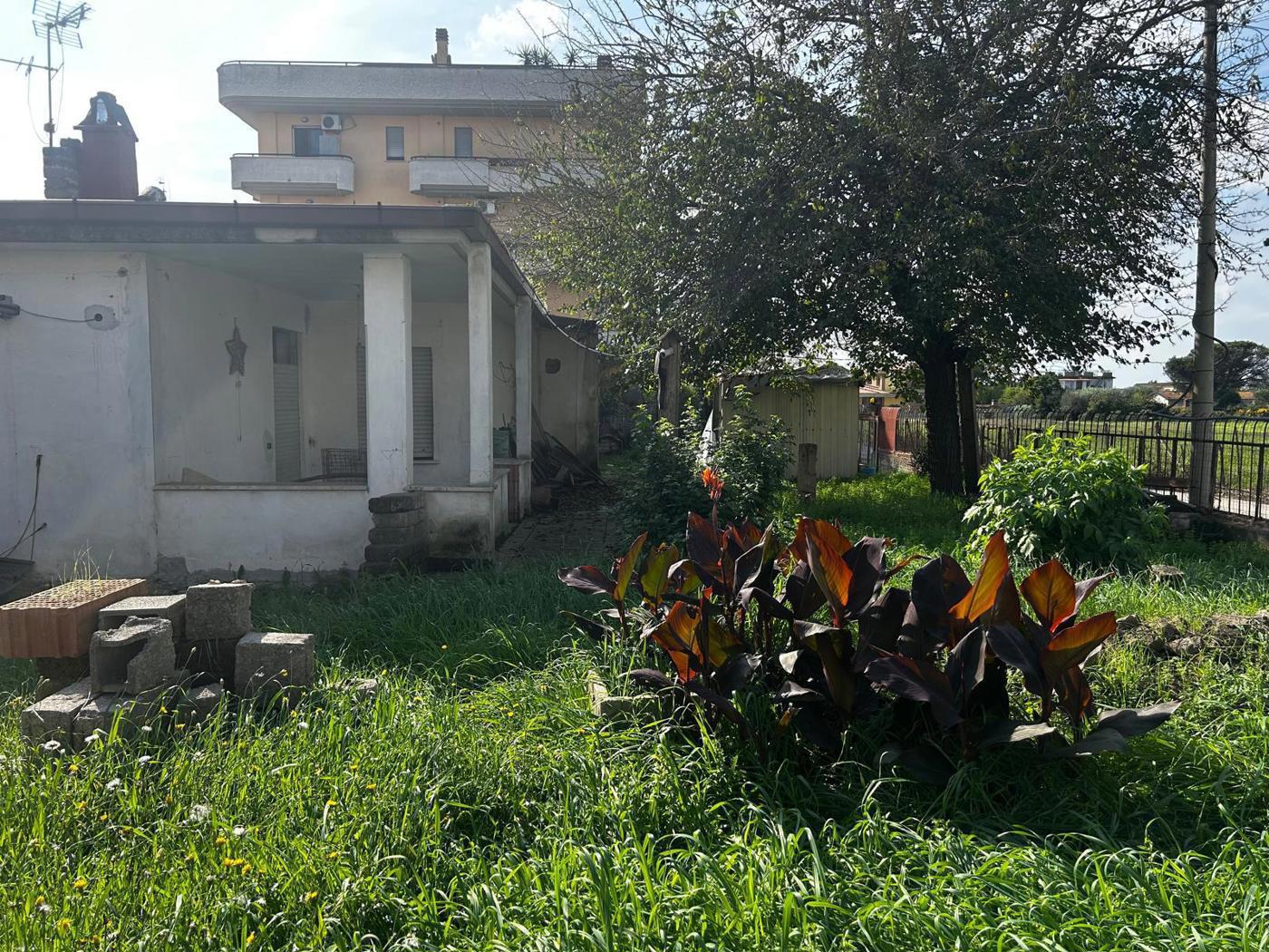 Villa in vendita a Latina