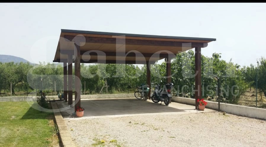 Casa indipendente con giardino a Terracina