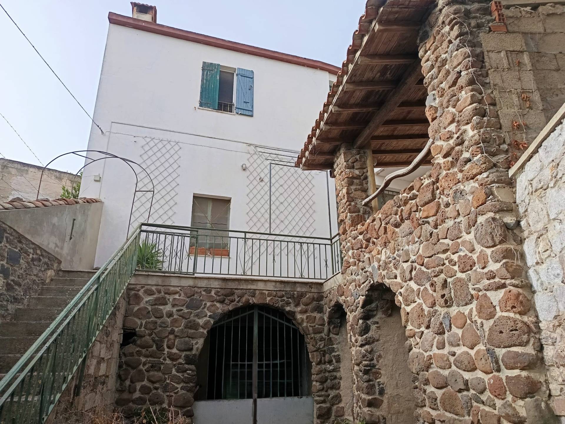 Casa indipendente con terrazzo a Sardara