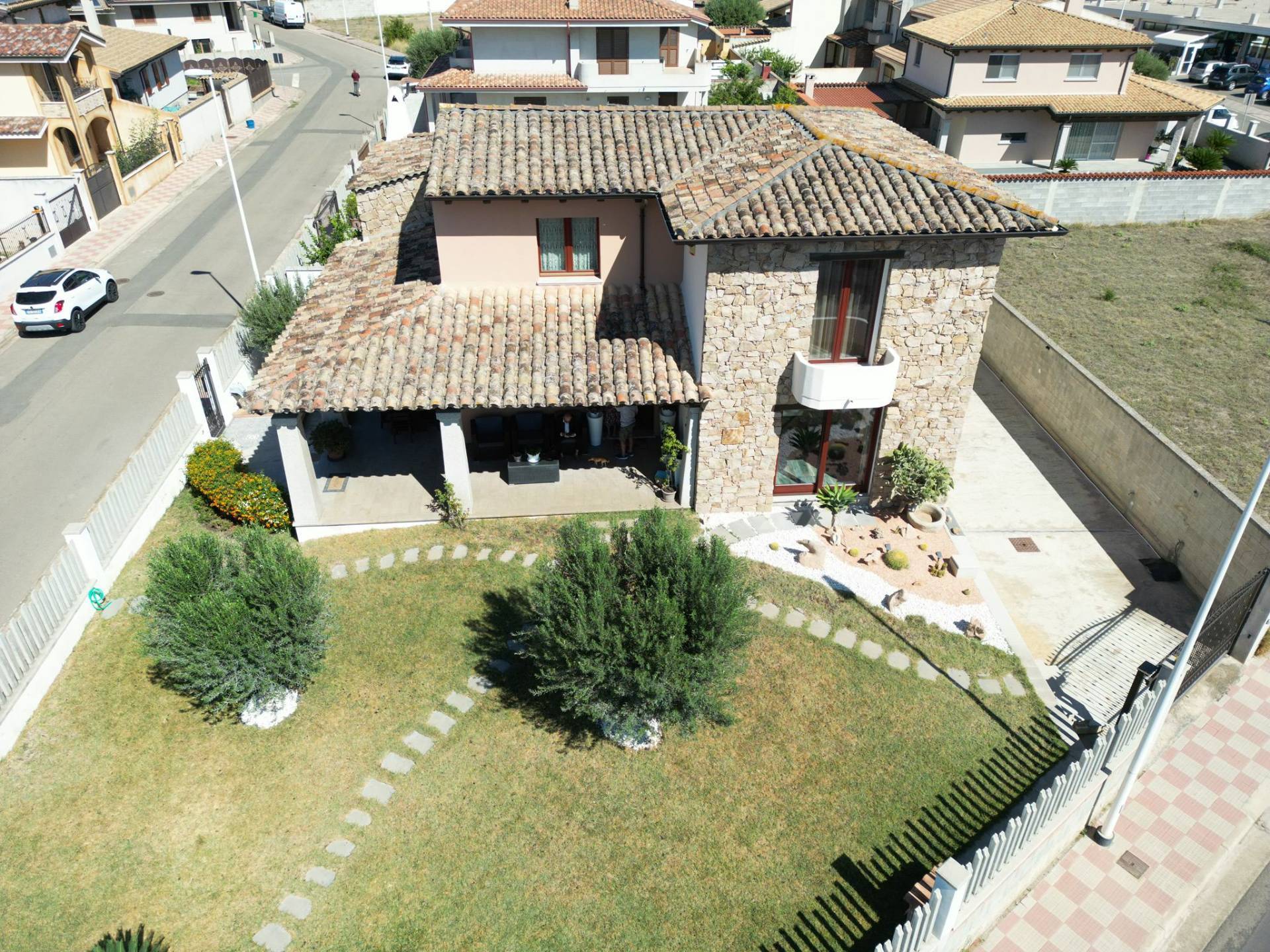 Villa con terrazzo a Serramanna