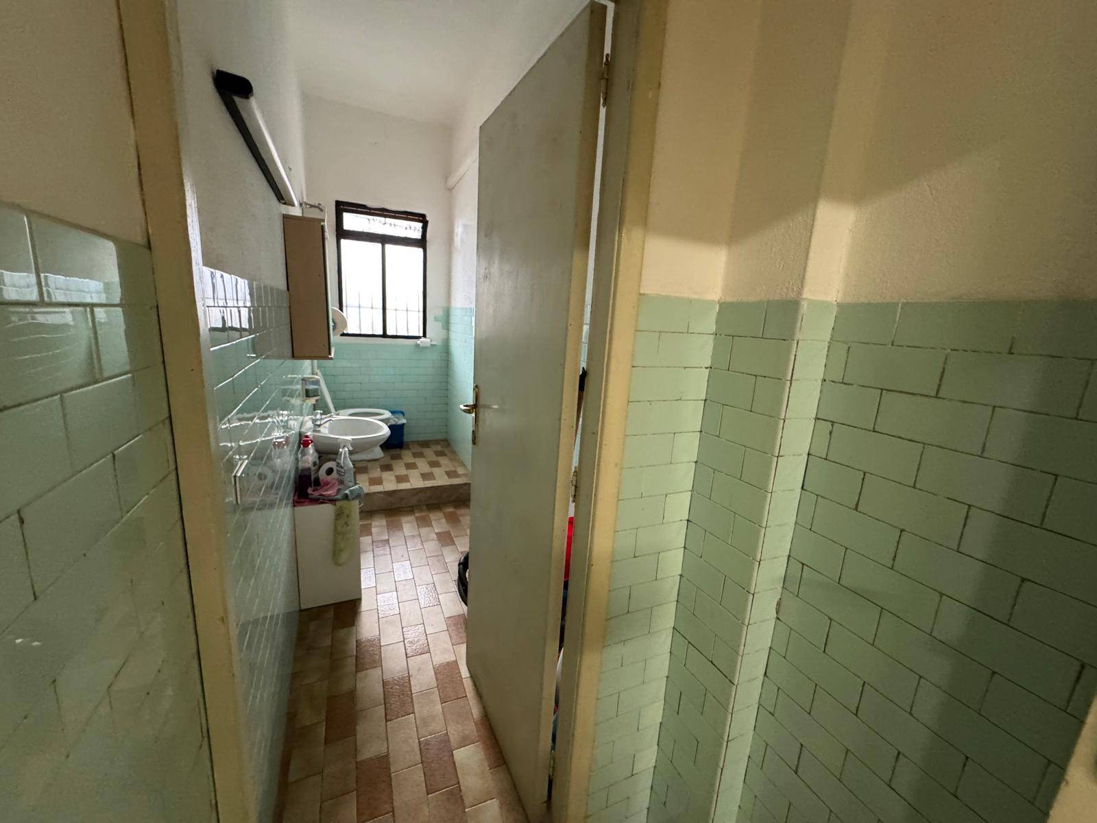 Locale commerciale in vendita a Quartu Sant'Elena, Musicisti