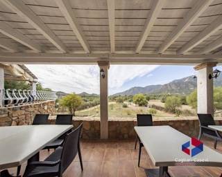 Locale commerciale in vendita a Villasimius