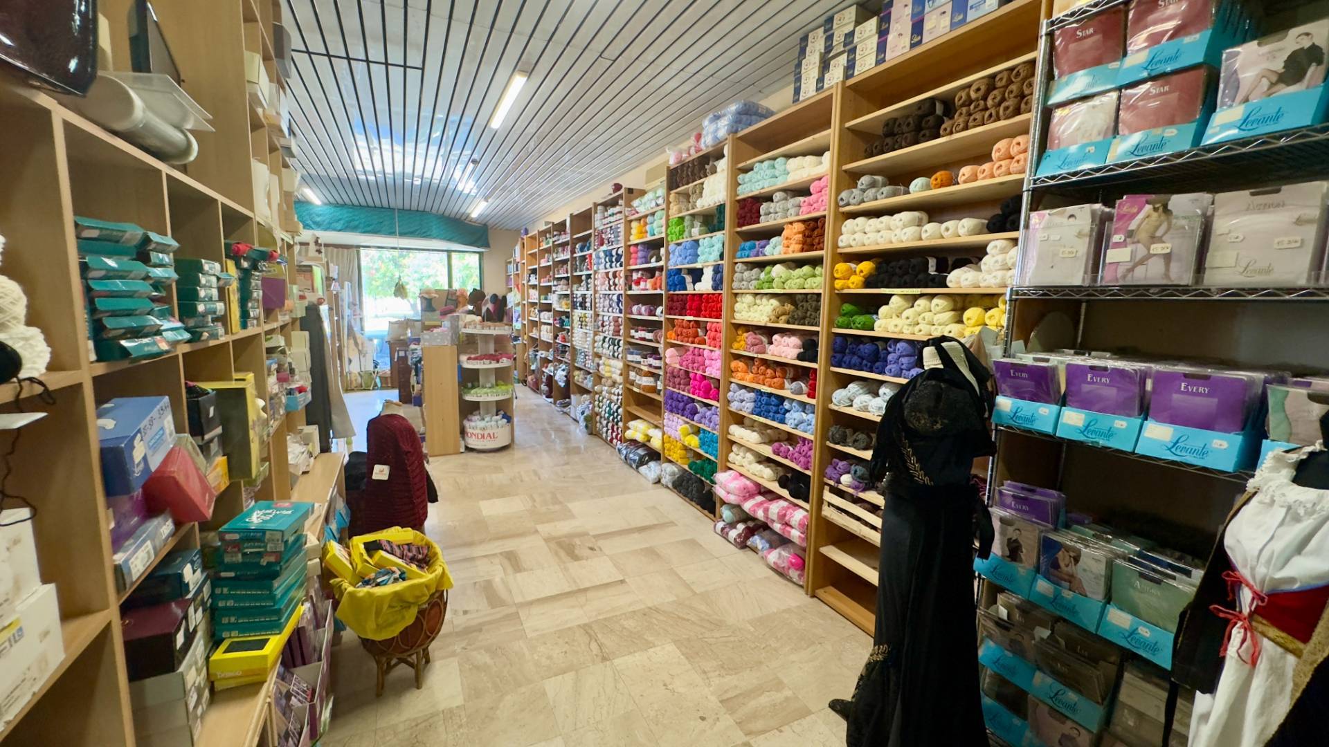 Locale commerciale in vendita a Quartu Sant'Elena