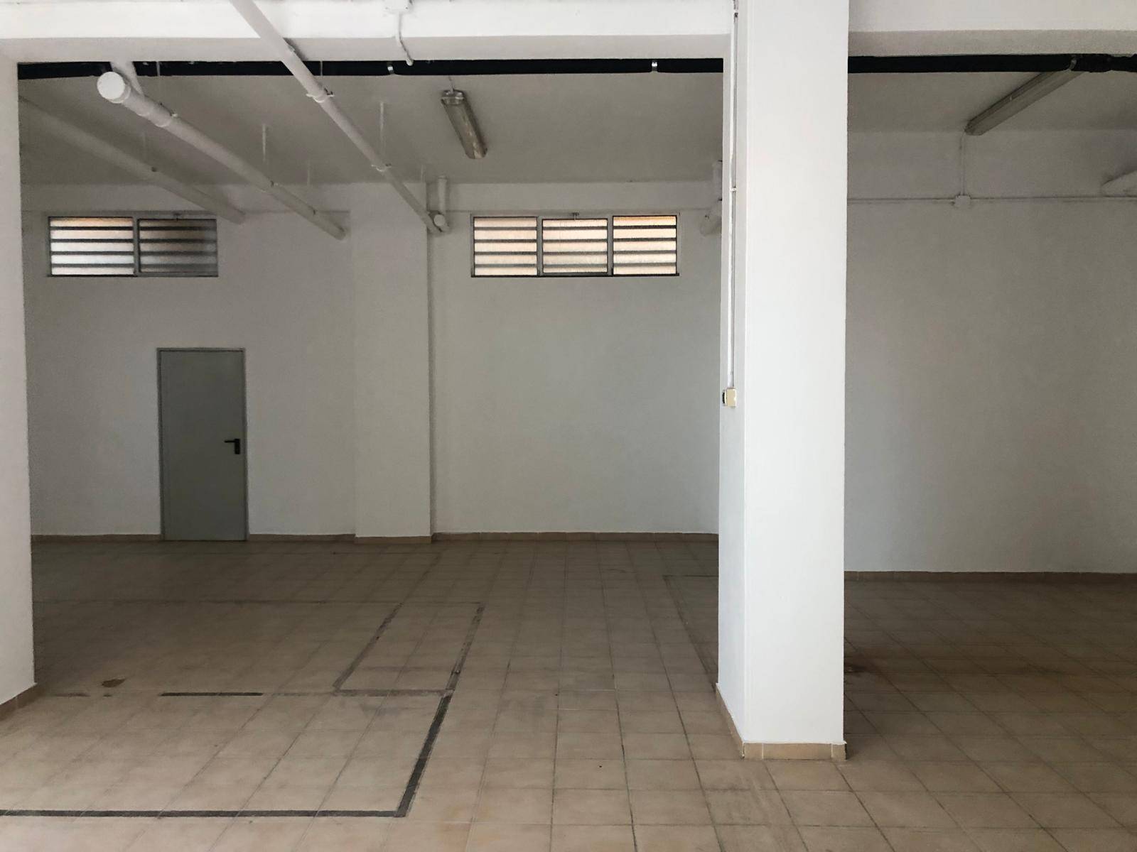 Deposito commerciale in affitto a Quartu Sant'Elena, Sant'Antonio