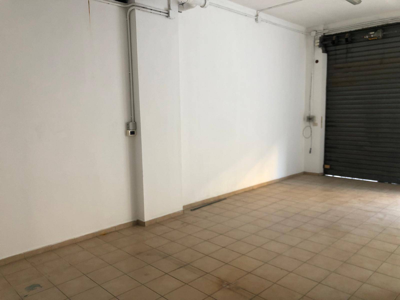 Deposito commerciale in affitto a Quartu Sant'Elena, Sant'Antonio