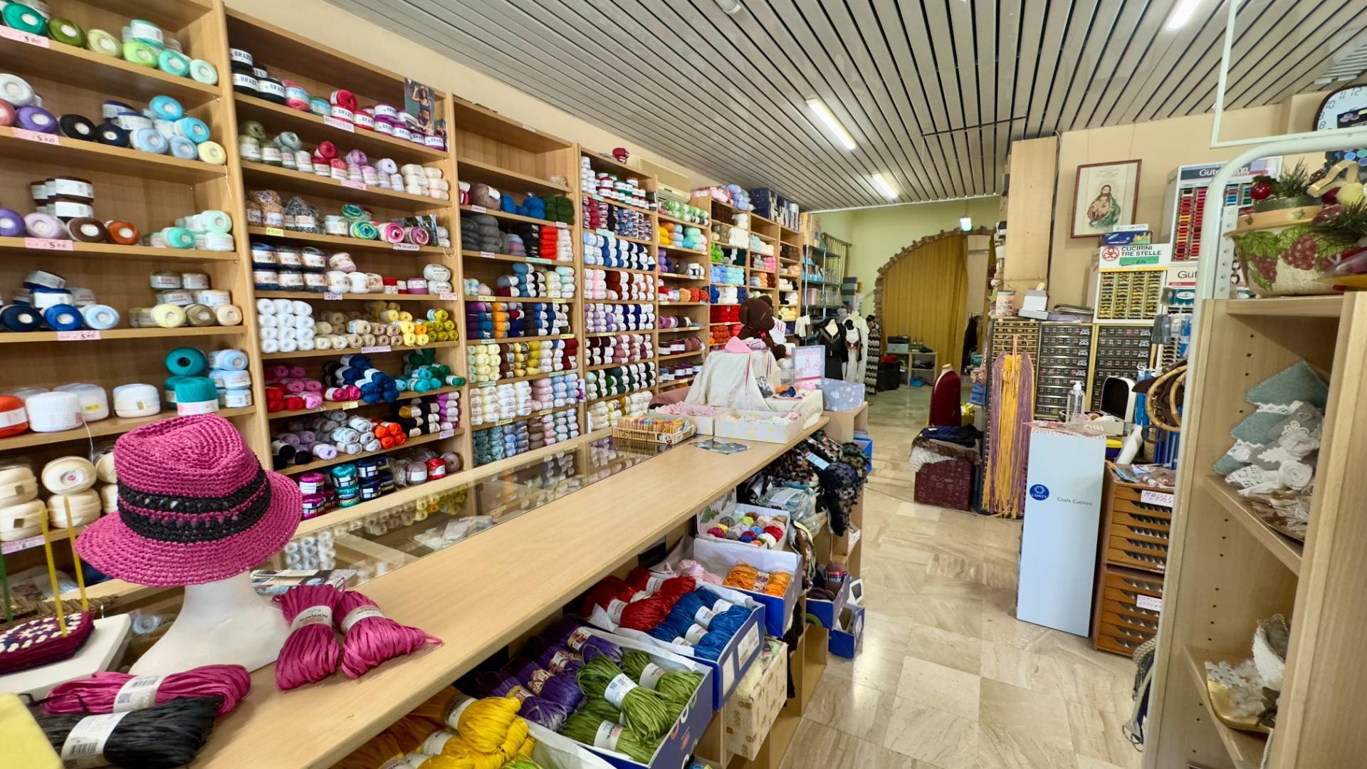 Locale commerciale in vendita a Quartu Sant'Elena